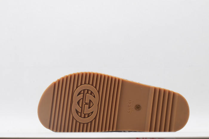 guc sandal
