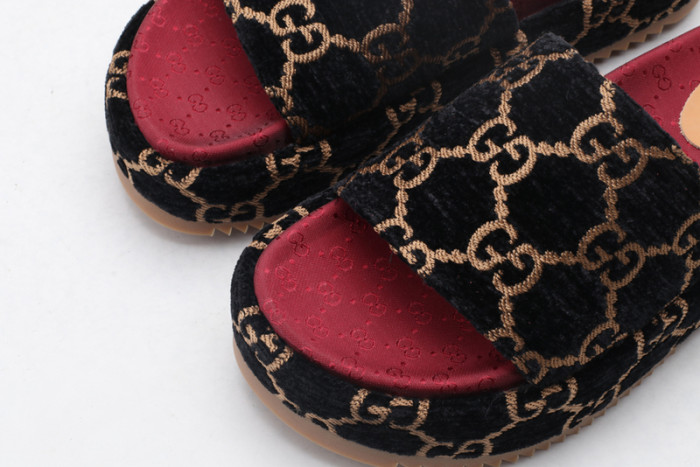 guc sandal