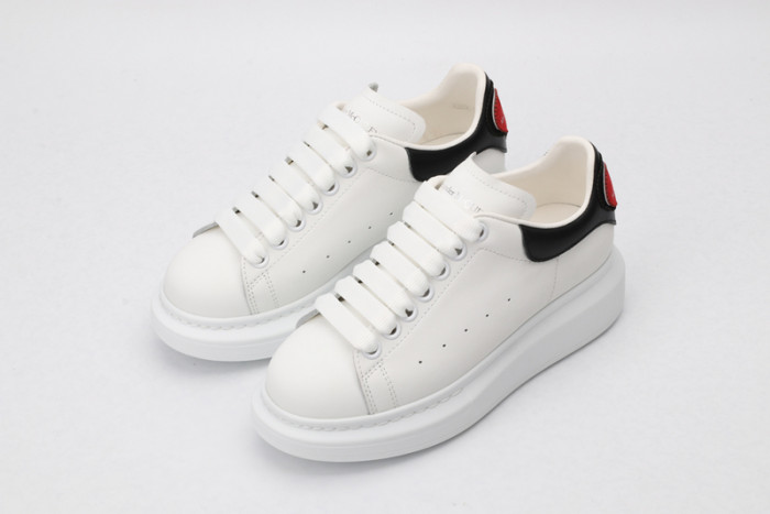alex mcqu sneakers