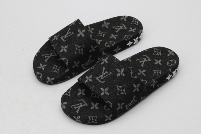 lovt sandal