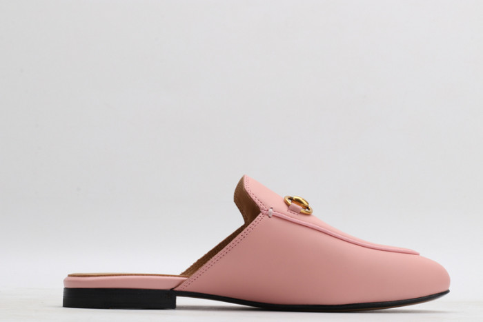 guc loafer