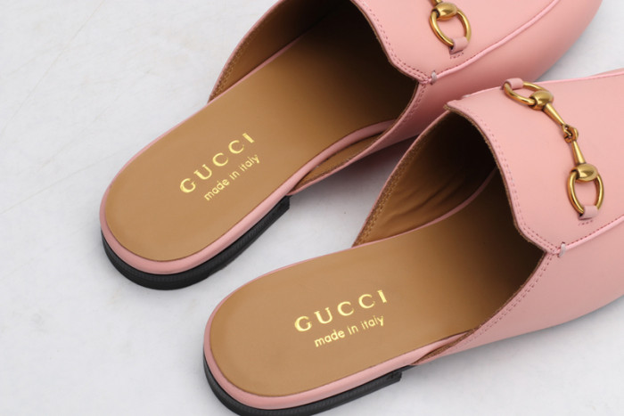 guc loafer
