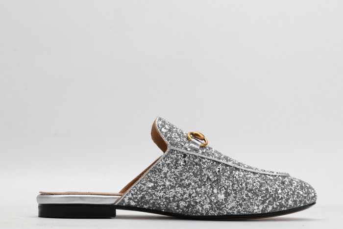 guc loafer