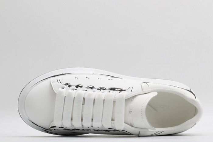 alex mcqu sneakers