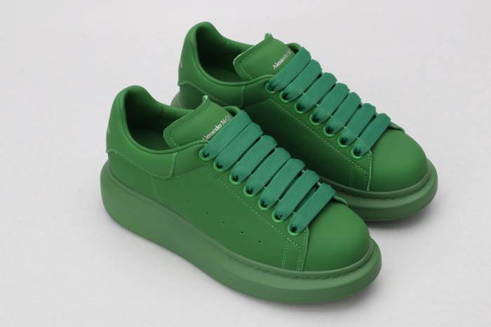 alex mcqu sneakers