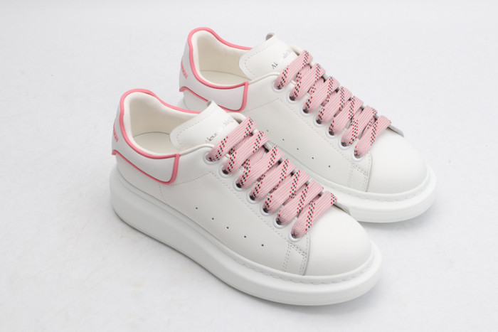 alex mcqu sneakers