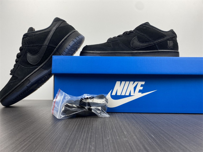 undefeated x nike dunk low do9329-001