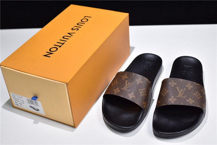 lovt sandal