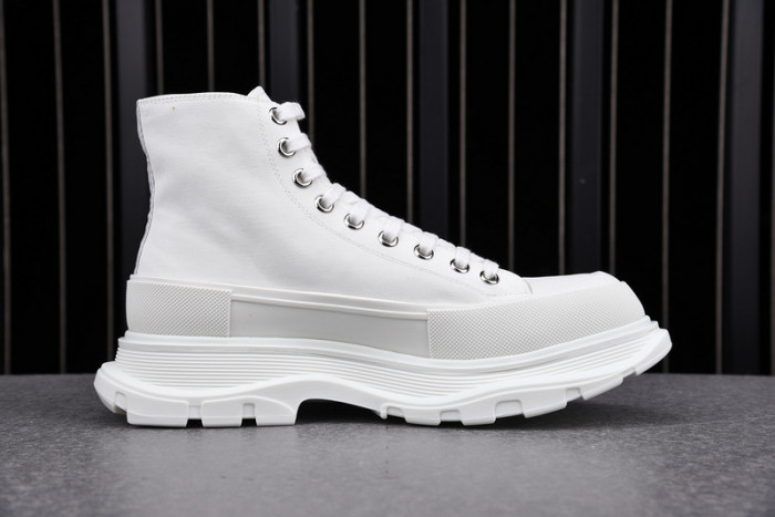 alex mcqu sneakers