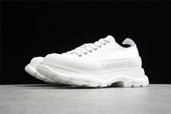 alex mcqu sneakers