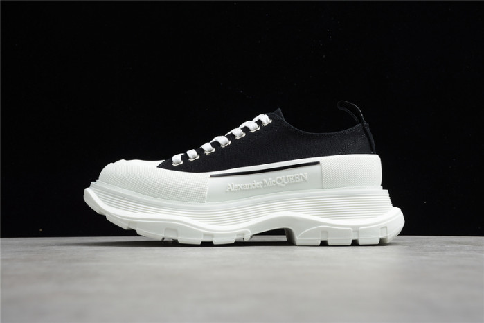 alex mcqu sneakers