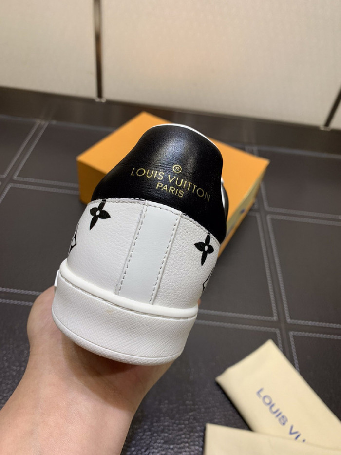 lovt sneaker