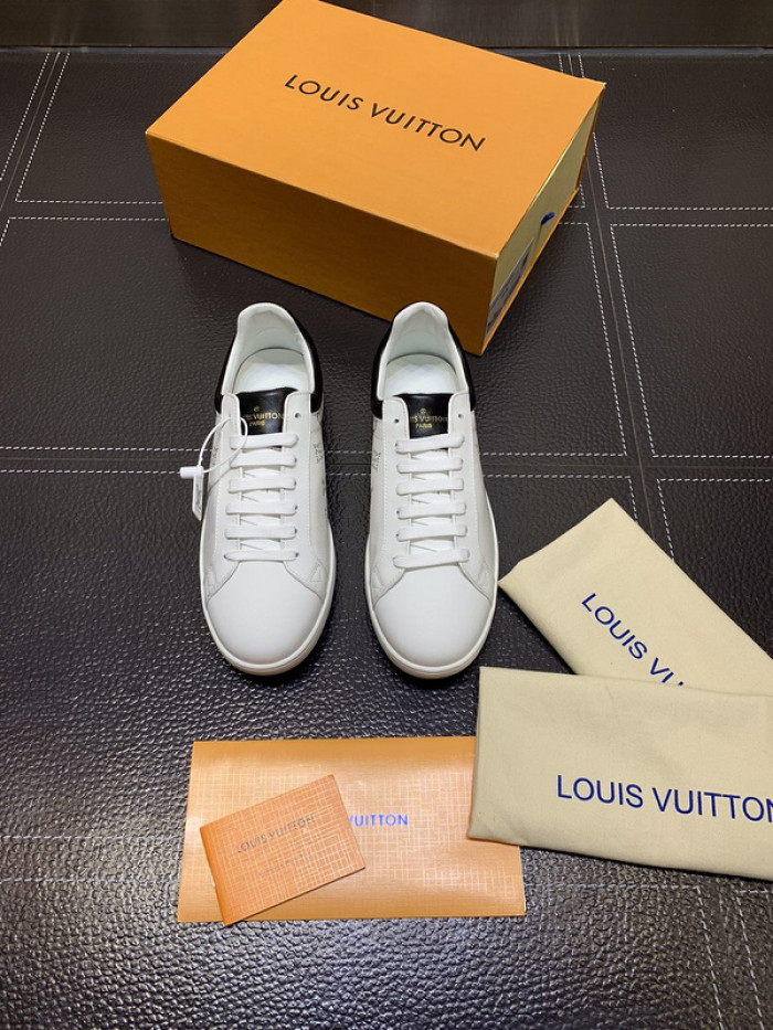 lovt sneaker