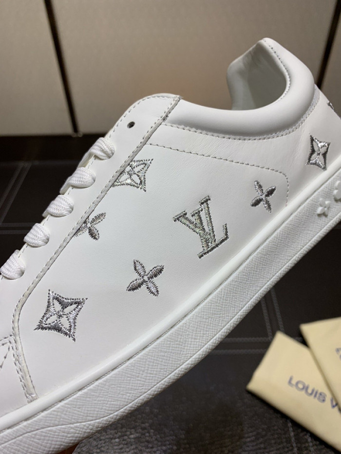 lovt sneaker
