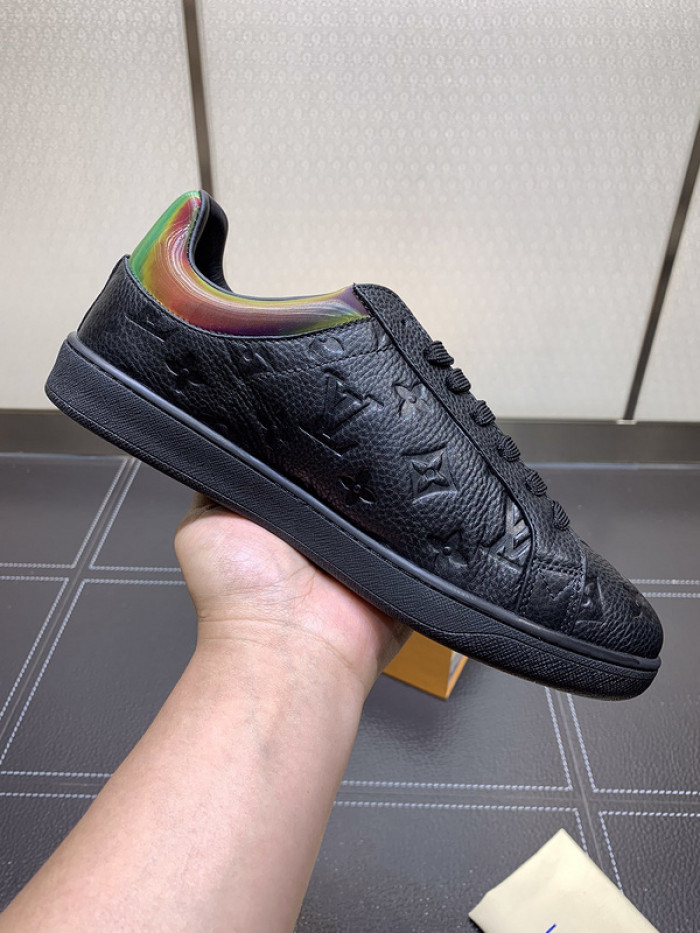 lovt sneaker