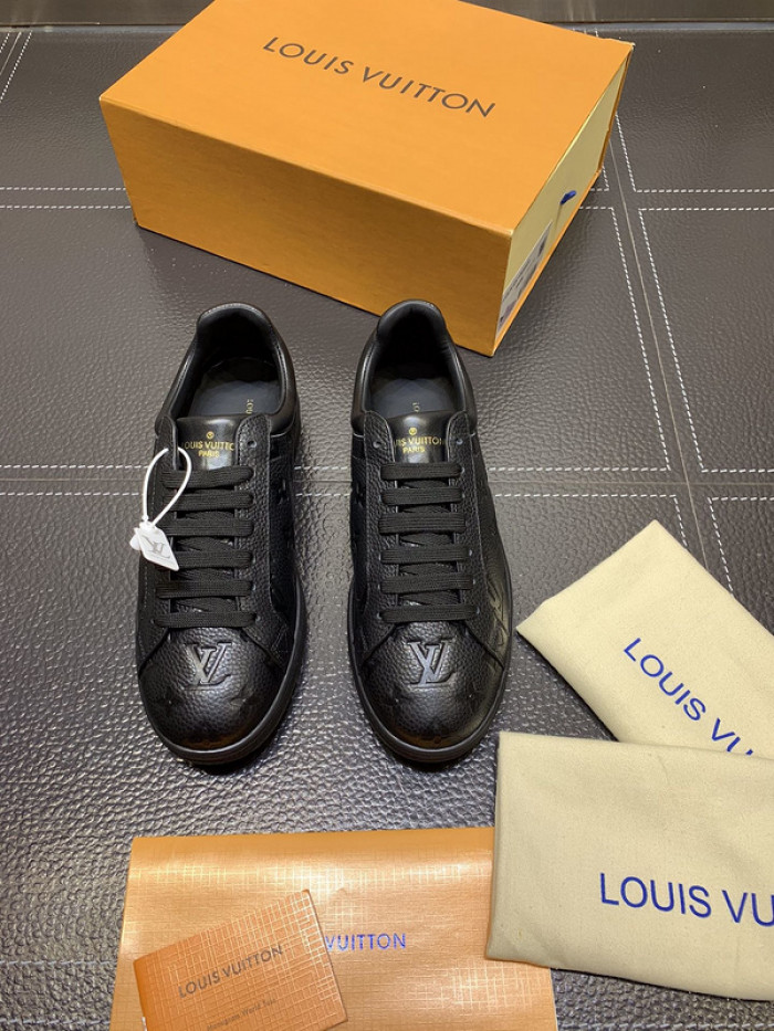 lovt sneaker