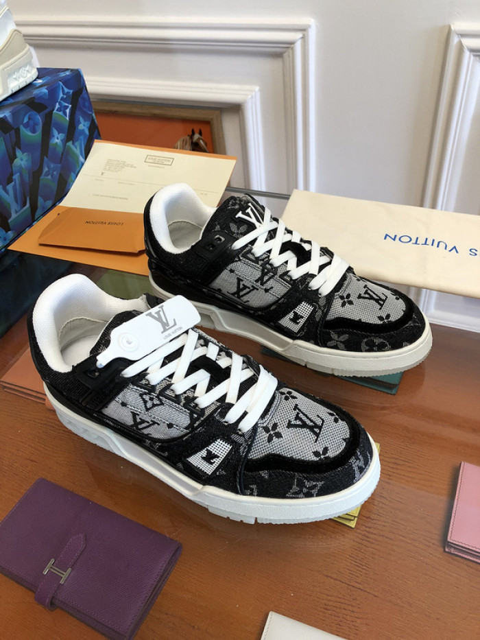lovt sneaker