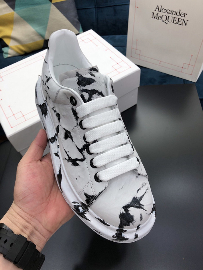 alex mcqu sneakers