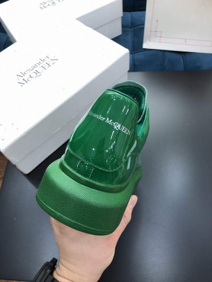 alex mcqu sneakers