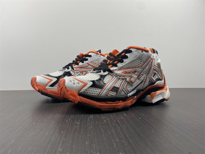 Ba*len*cia*ga runner orange 677402w3rb79051
