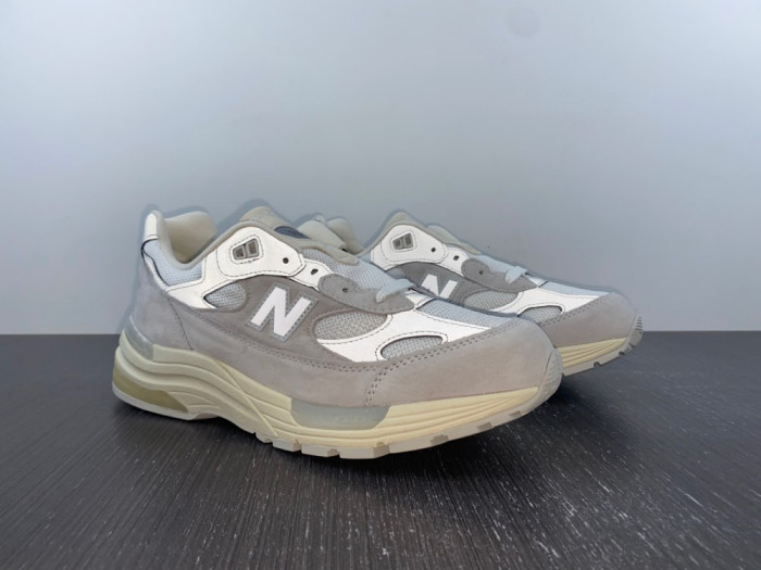 new balance x wtaps m992md