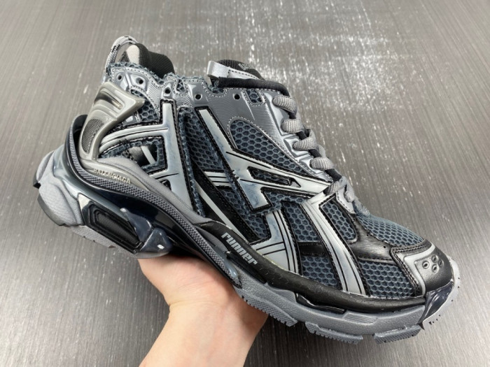 Ba*len*cia*ga runner 677403w3rbr1515