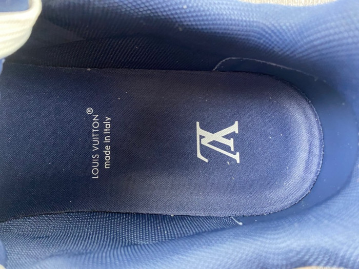 2023 l**is V*t*n lv trainer 25290