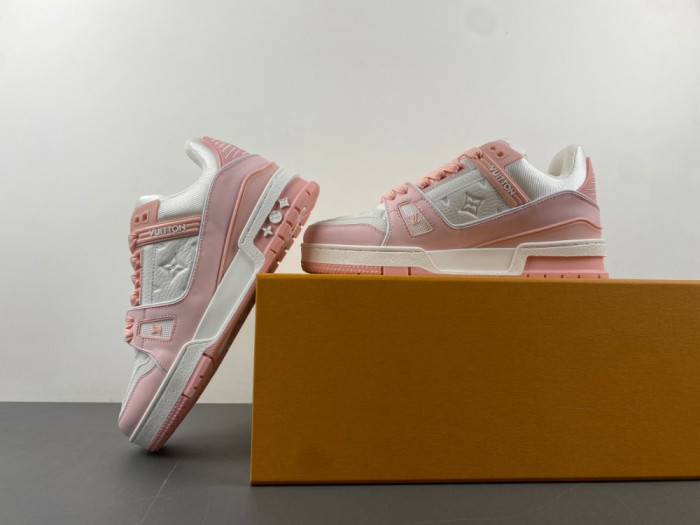 l**is V*t*n trainer pink rose 1aa6vv