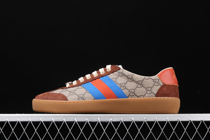 gi ace embroidered low-top sneaker h903p122