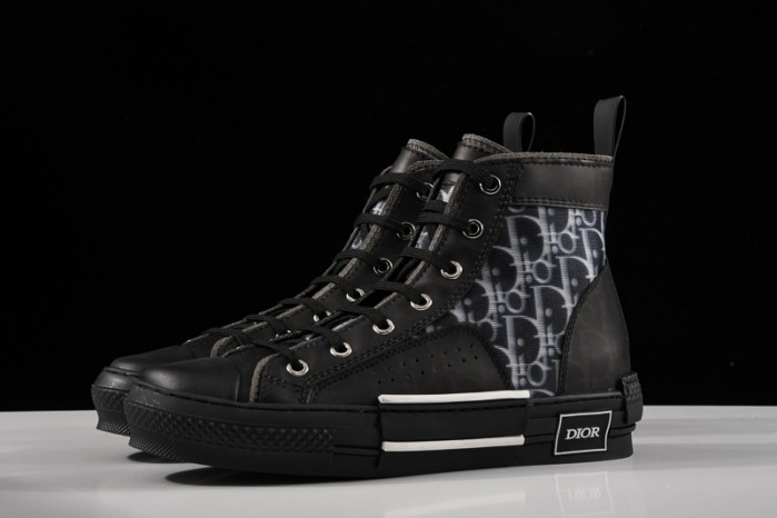 dr b23 homme kaws h903p163