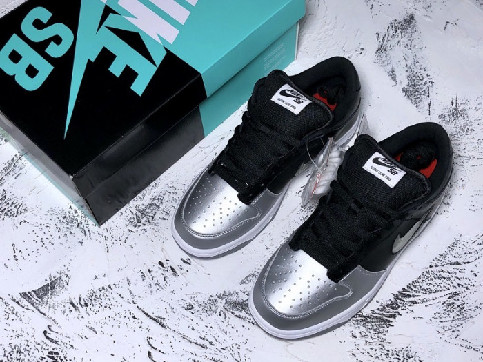 nike sb dunk low jewel swoosh silver - ck3480-001