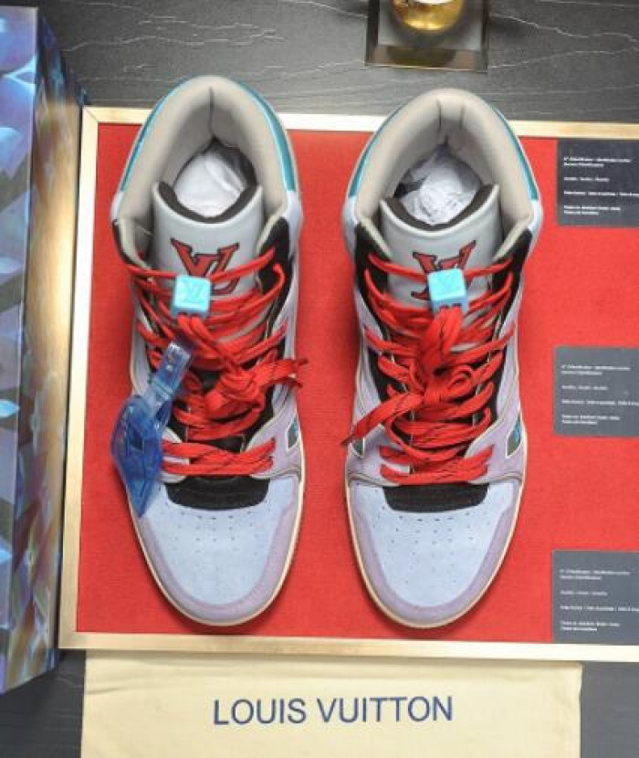 lovt sneaker