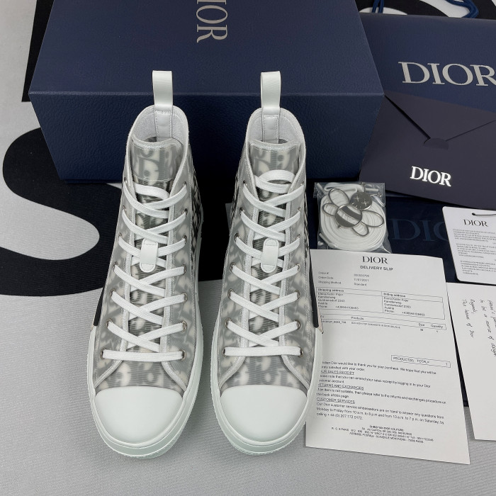 dr b23 homme kaws h903p161