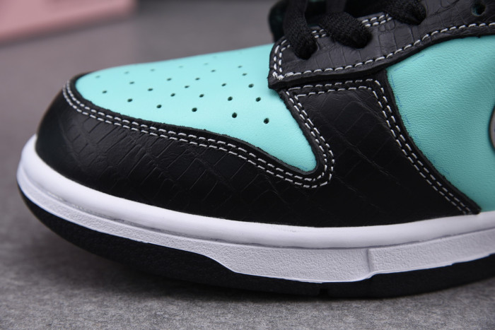 diamond S*pply co. x dunk low pro sb 