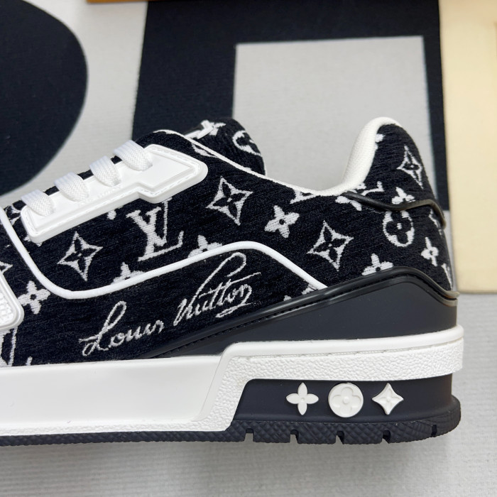 l**is V*t*n skate trainer eu207